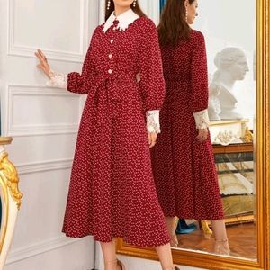 SOLD✅️Contrast Guipure Lace Trim All Over Print